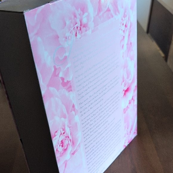 Mattel Elegant Doll in White Gown - Picture 6 of 6